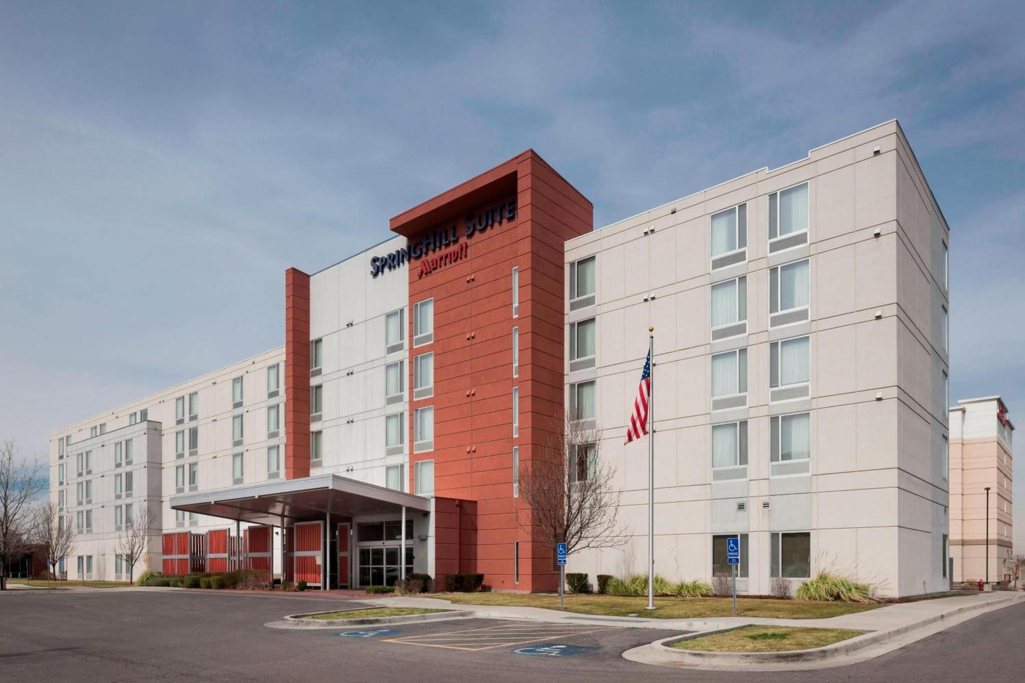 Springhill Suites By Marriott Salt Lake City Airport Экстерьер фото